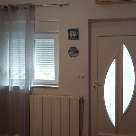 Apartments Matic Omisalj Luaran gambar