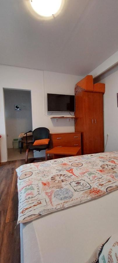 Apartments Matic Omisalj Luaran gambar